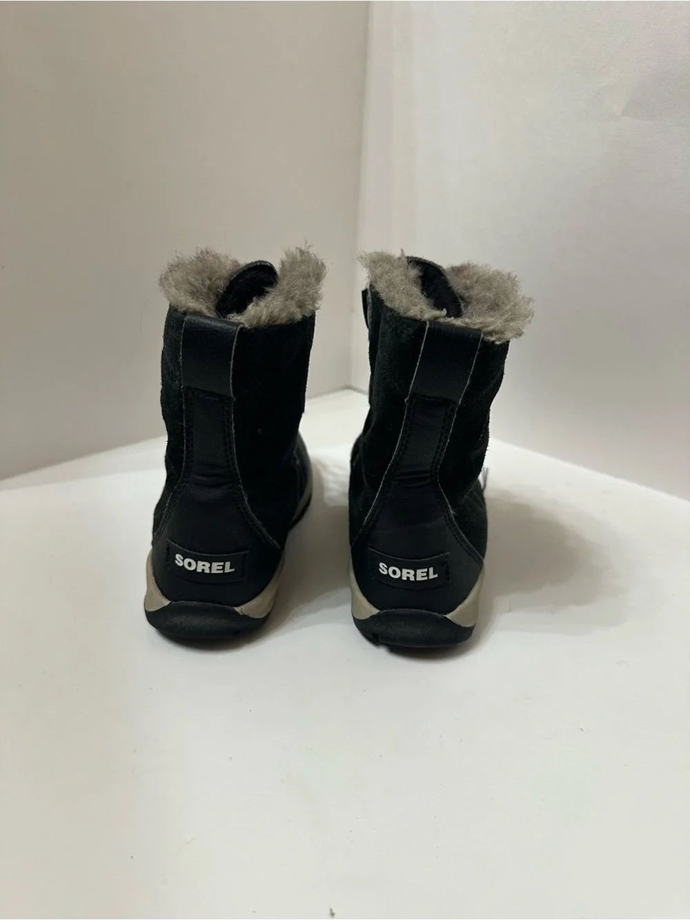 Sorel Explorer Joan Kids Suede Winter Boots Black Size 11 (EU 28)